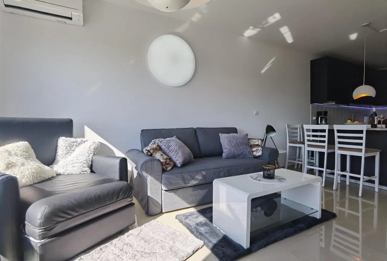 Apartment Julia Medulin 0*,
