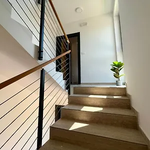 Apartament J&n Hill's With Swimming Pool, Medulin