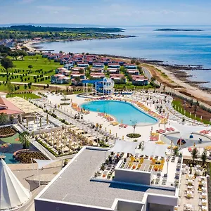 Arena Grand Kazela Homes Medulin